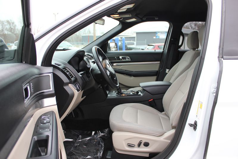 2018 Ford Explorer Image 17