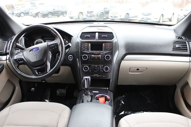 2018 Ford Explorer Image 25