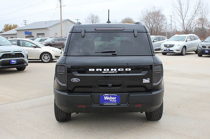 2021 Ford Bronco Image 8