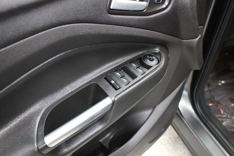 2015 Ford Escape Image 16