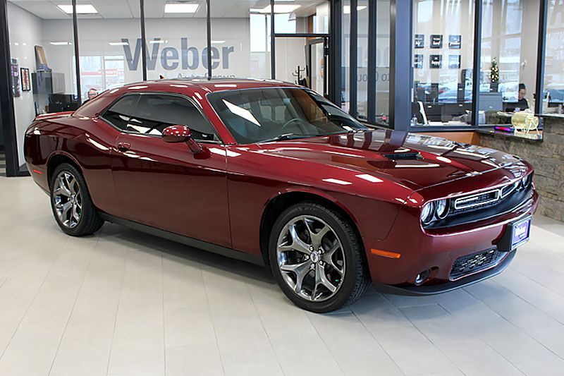 2017 Dodge Challenger Image 3