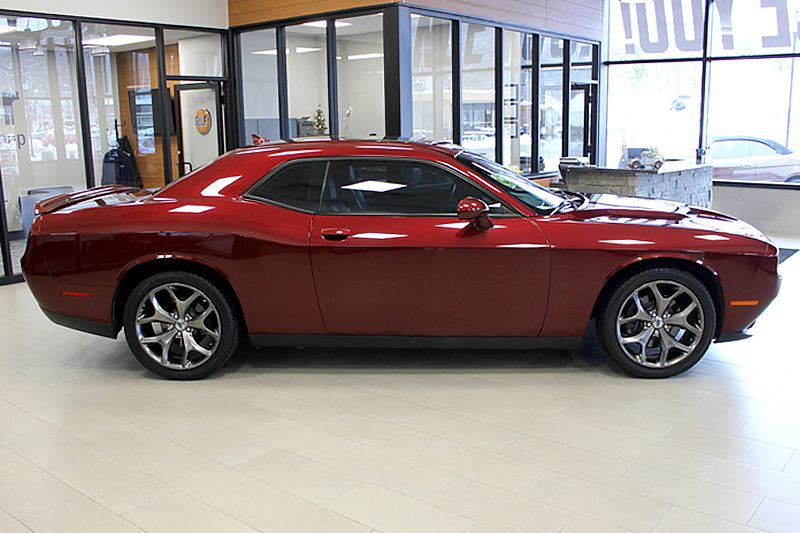 2017 Dodge Challenger Image 5