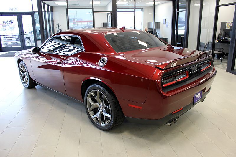 2017 Dodge Challenger Image 8
