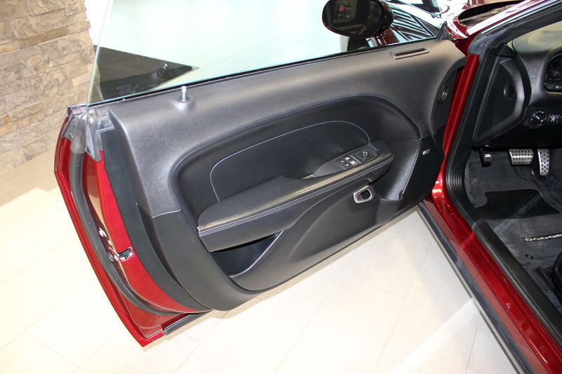2017 Dodge Challenger Image 14