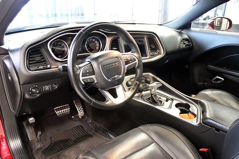 2017 Dodge Challenger Image 15