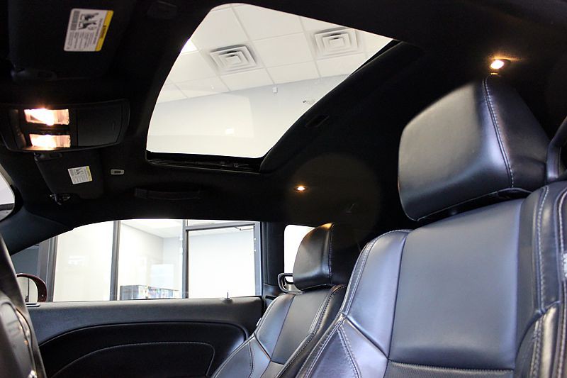 2017 Dodge Challenger Image 19