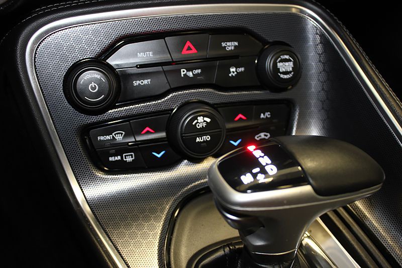 2017 Dodge Challenger Image 26