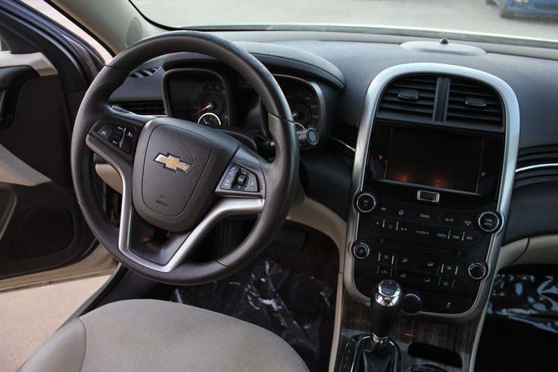 2015 Chevrolet Malibu Image 14