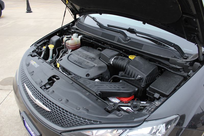 2022 Chrysler Voyager Image 15