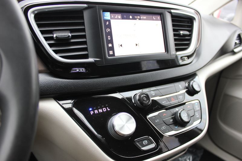 2022 Chrysler Voyager Image 36