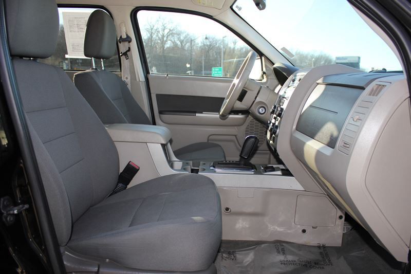 2009 Ford Escape Image 17