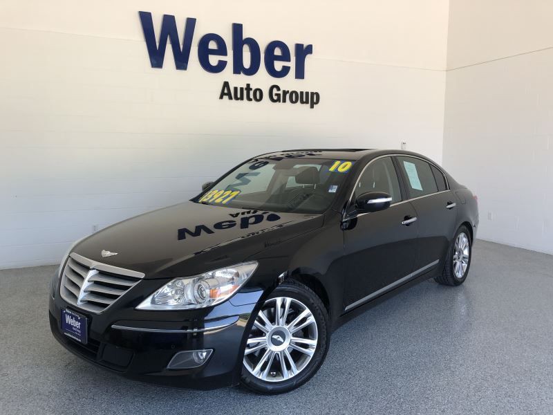 2010 Hyundai Genesis Image 2