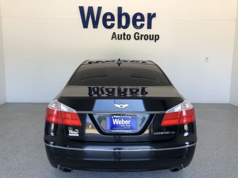 2010 Hyundai Genesis Image 4