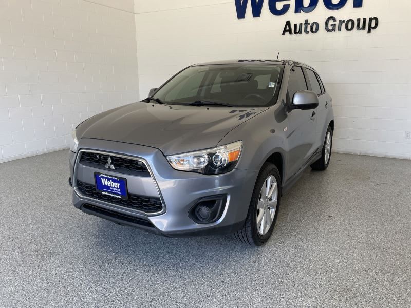 2015 Mitsubishi Outlander Image 4