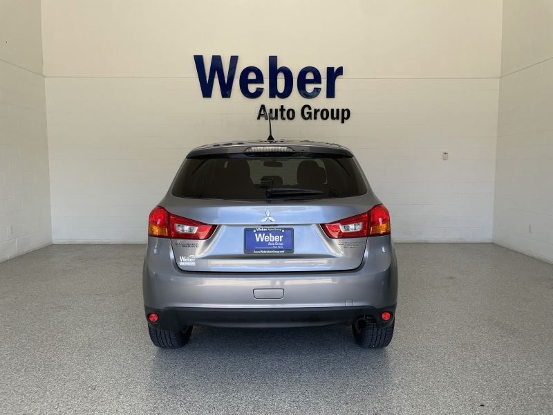 2015 Mitsubishi Outlander Image 8
