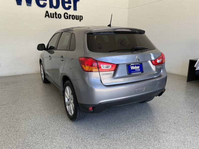 2015 Mitsubishi Outlander Image 11