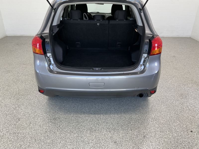 2015 Mitsubishi Outlander Image 17