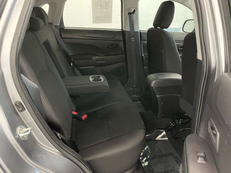 2015 Mitsubishi Outlander Image 20