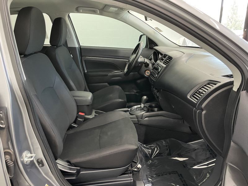 2015 Mitsubishi Outlander Image 21