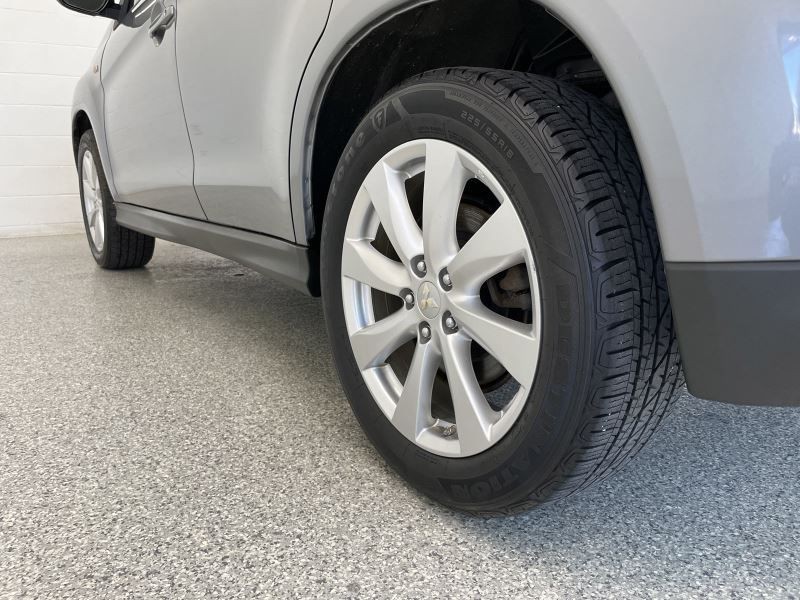 2015 Mitsubishi Outlander Image 24