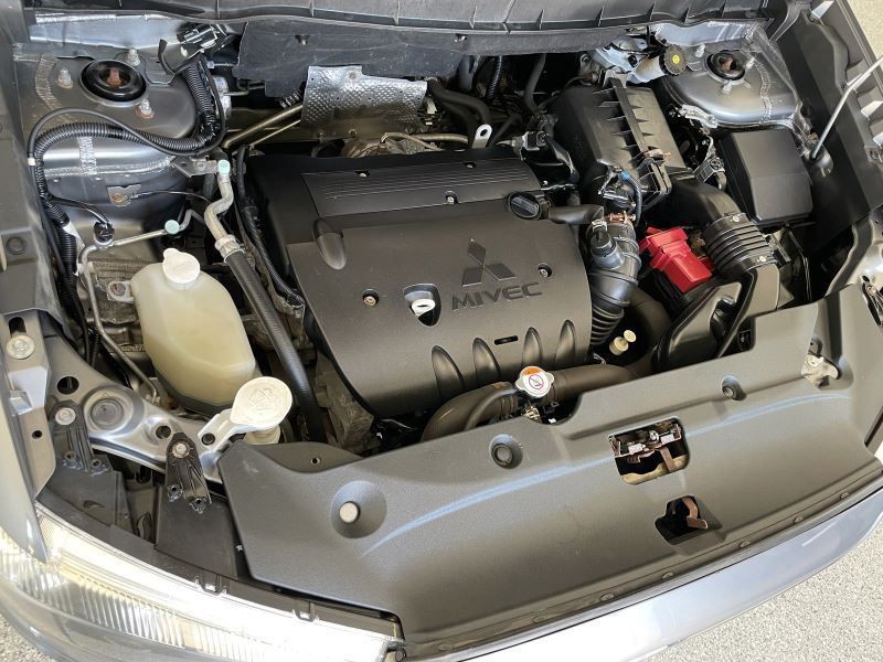 2015 Mitsubishi Outlander Image 26