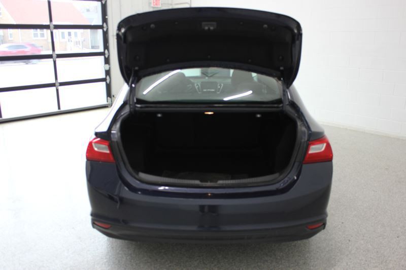 2018 Chevrolet Malibu Image 8