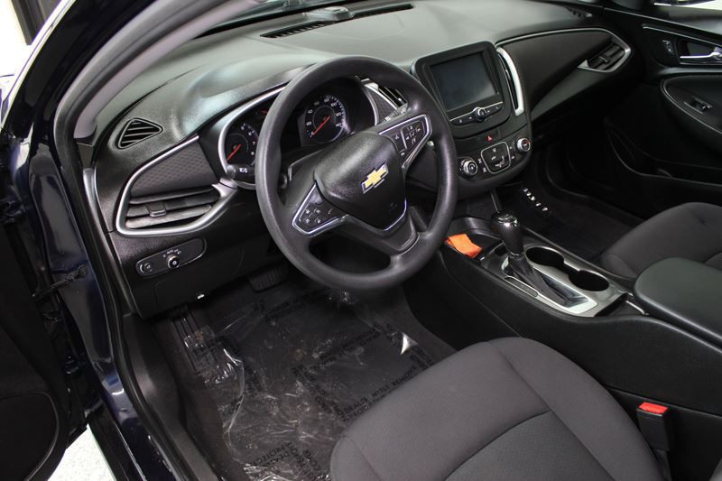 2018 Chevrolet Malibu Image 13