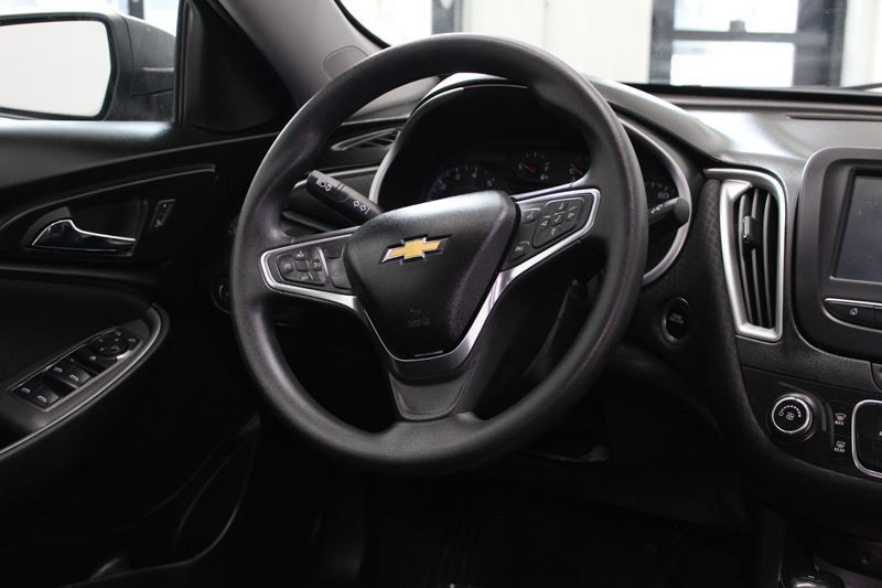 2018 Chevrolet Malibu Image 19