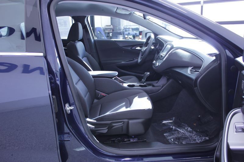 2018 Chevrolet Malibu Image 17