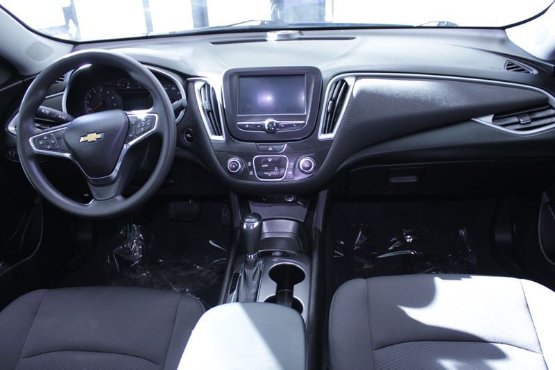 2018 Chevrolet Malibu Image 21