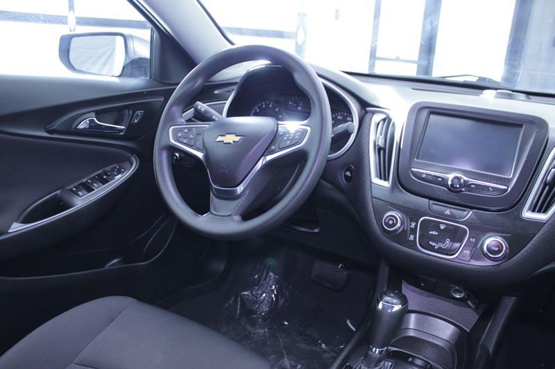 2018 Chevrolet Malibu Image 22