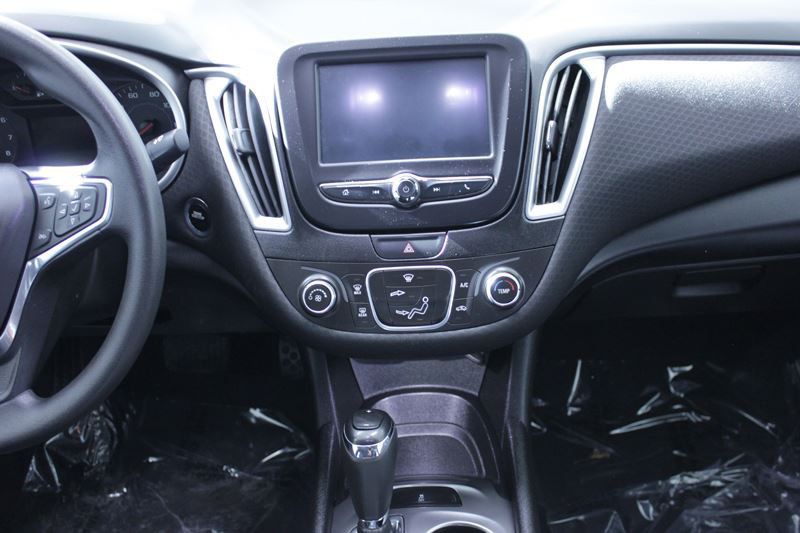 2018 Chevrolet Malibu Image 23