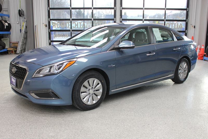 2016 Hyundai Sonata Image 1