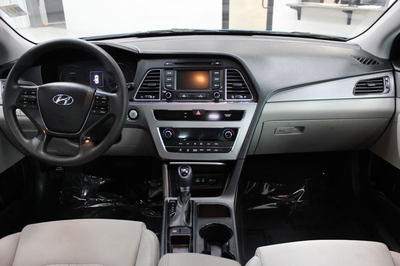 2016 Hyundai Sonata Image 23