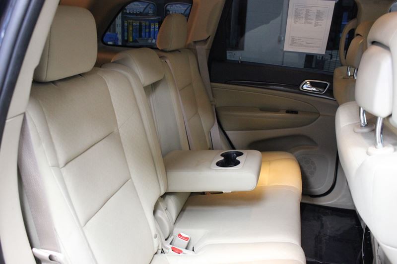 2018 Jeep Grand Cherokee Image 17