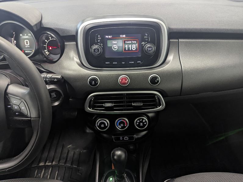 2016 FIAT 500 Image 19