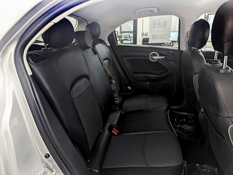 2016 FIAT 500 Image 21