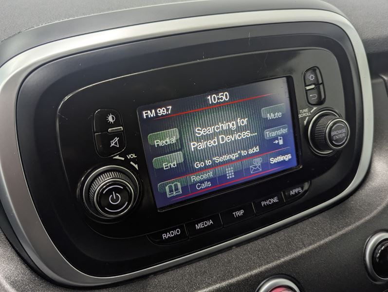 2016 FIAT 500 Image 24