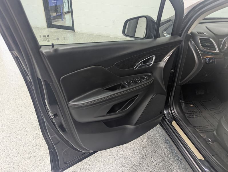 2016 Buick Enclave Image 11