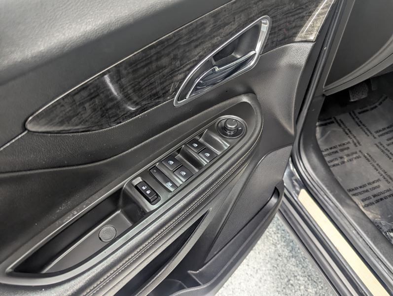 2016 Buick Enclave Image 12