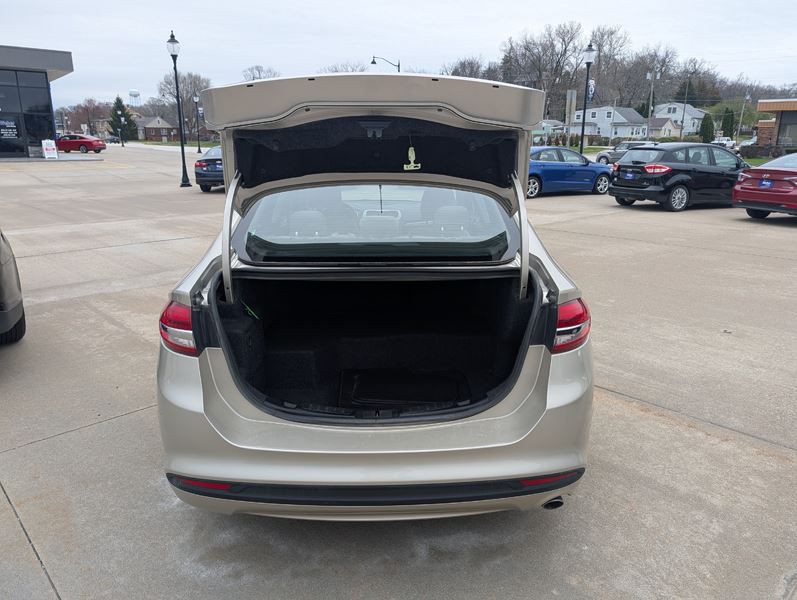 2018 Ford Fusion Image 9