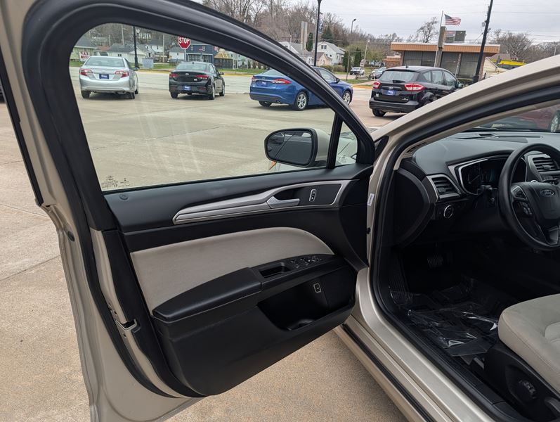 2018 Ford Fusion Image 11