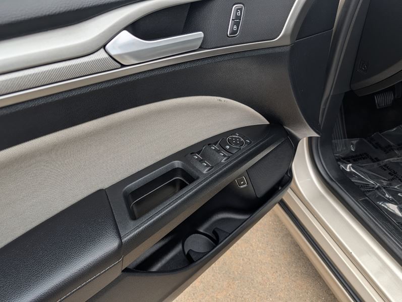 2018 Ford Fusion Image 12