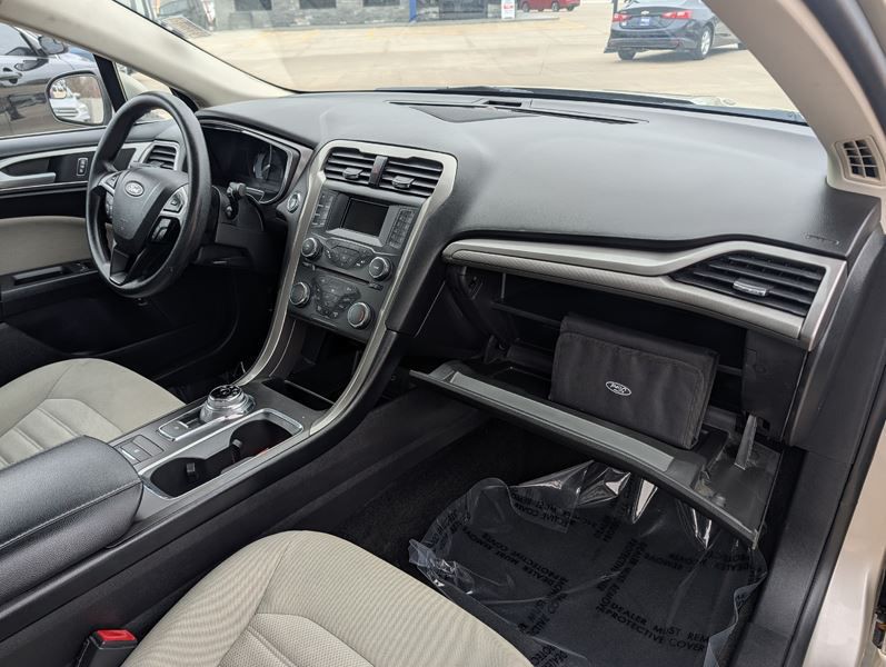 2018 Ford Fusion Image 17