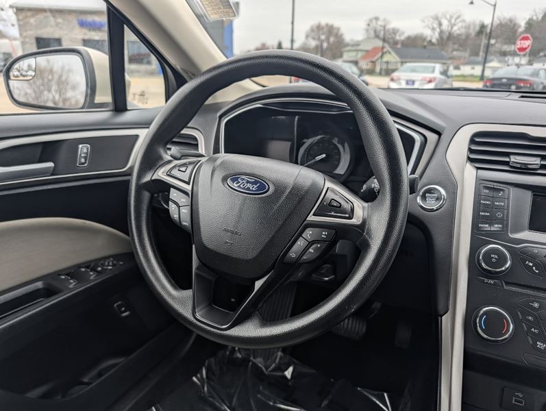 2018 Ford Fusion Image 24