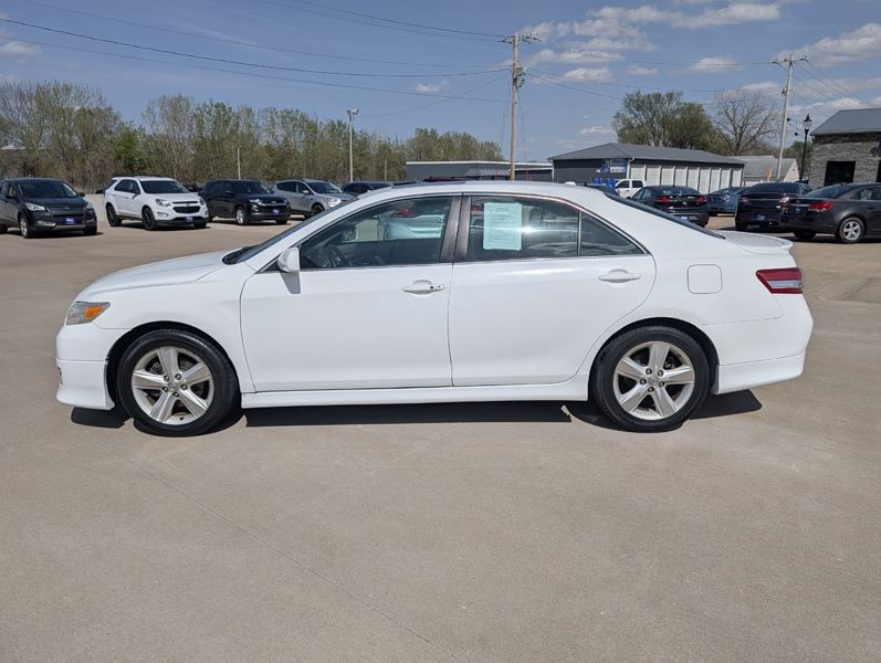 2010 Toyota Camry Image 5