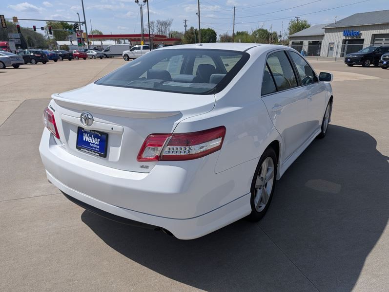 2010 Toyota Camry Image 8