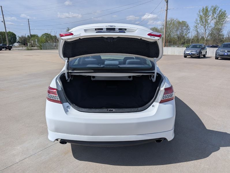 2010 Toyota Camry Image 9