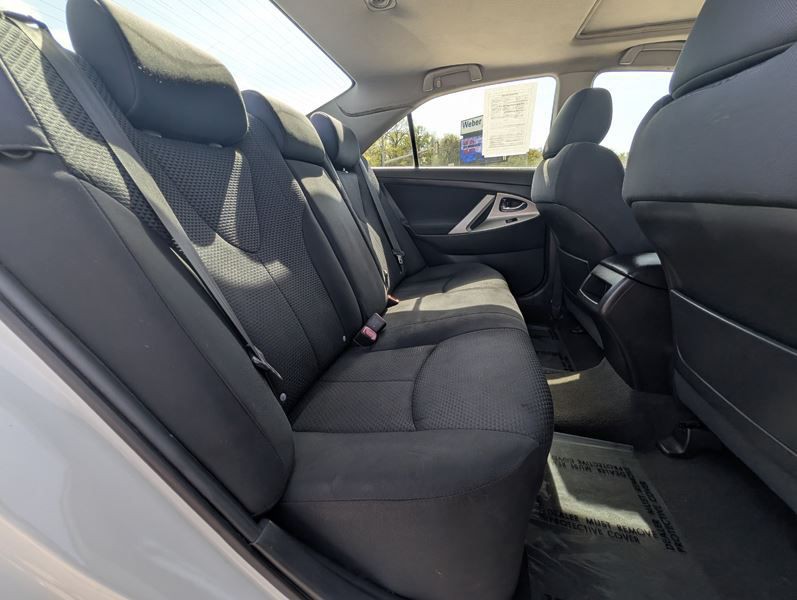 2010 Toyota Camry Image 21