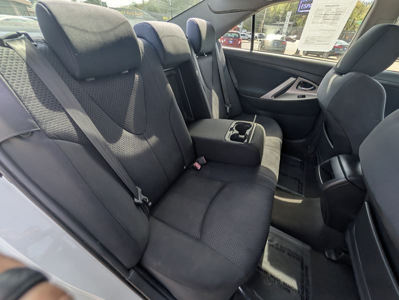 2010 Toyota Camry Image 22